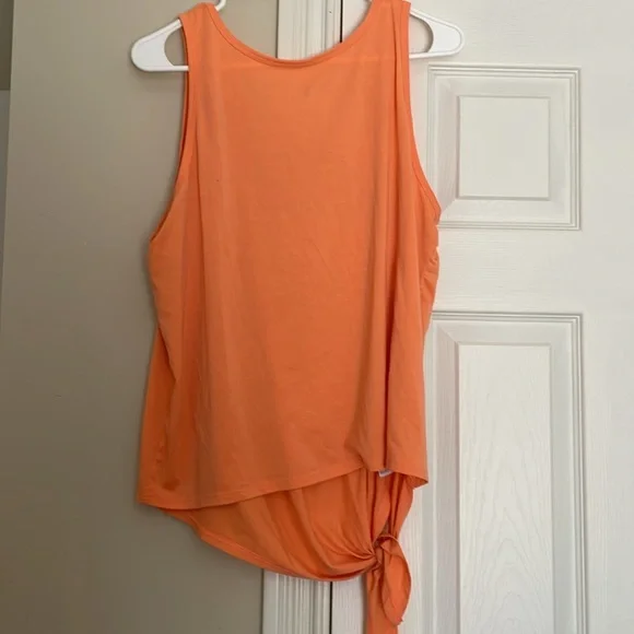 Orangetheory Side Tie Tank - Picture 3 of 3
